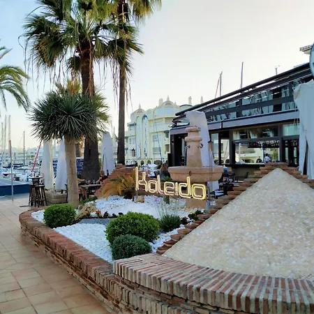 Deluxe Penthouse With Sea Views Near Puerto Marina Apartamento Benalmádena