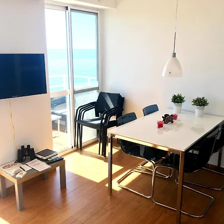 Deluxe Penthouse With Sea Views Near Puerto Marina Apartamento