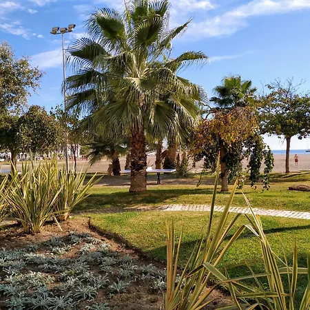 Apartamento Deluxe Penthouse With Sea Views Near Puerto Marina *
